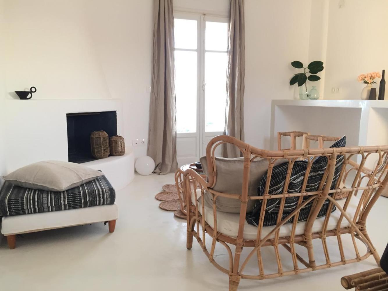 Island White Apartment Agios Georgios  Bagian luar foto